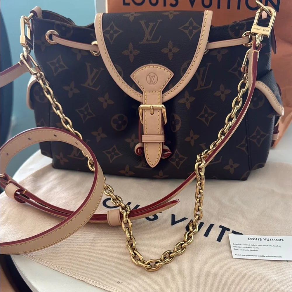 Louis Vuitton Odyssee Monogram Canvas Shoulder/Cossbody Bag in Brown w/dust bag